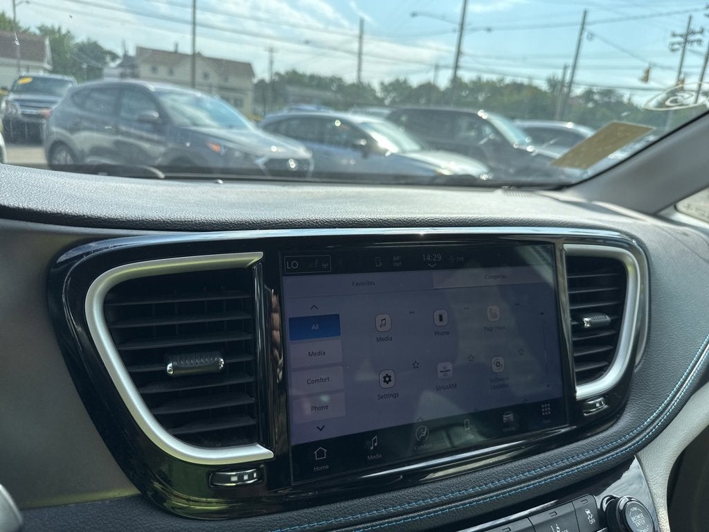 2021 Chrysler Pacifica Touring L