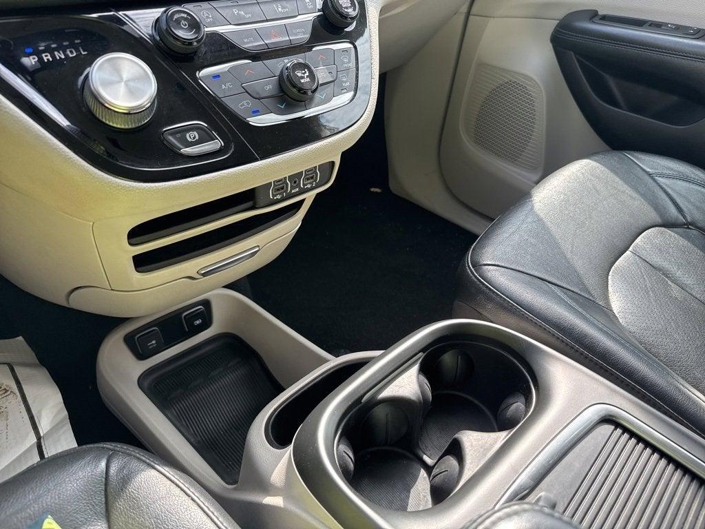 2021 Chrysler Pacifica Touring L