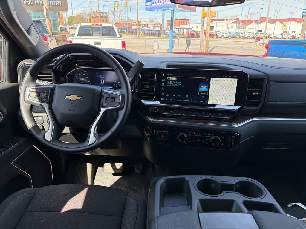 2025 Chevrolet Silverado 1500 LT