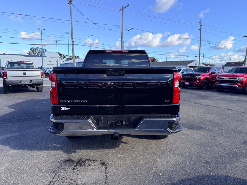 2025 Chevrolet Silverado 1500 LT