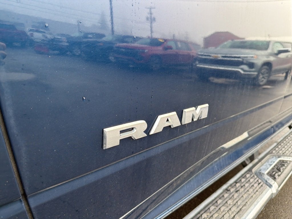 2022 RAM 2500 Tradesman Crew Cab 4x4 6'4" Box
