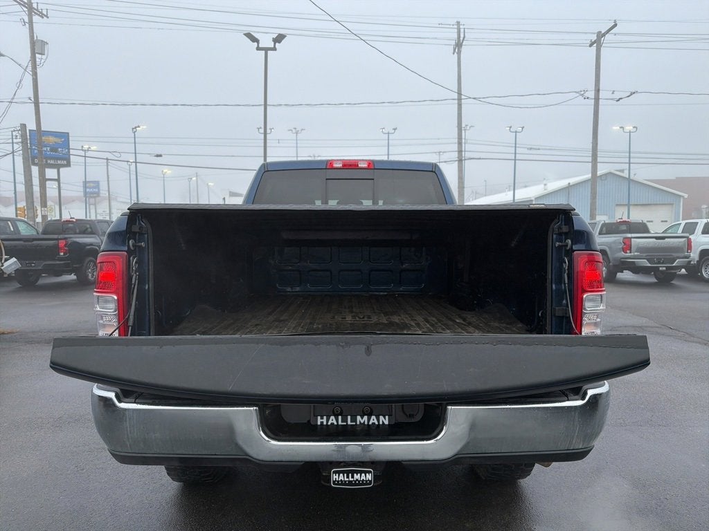 2022 RAM 2500 Tradesman Crew Cab 4x4 6'4" Box