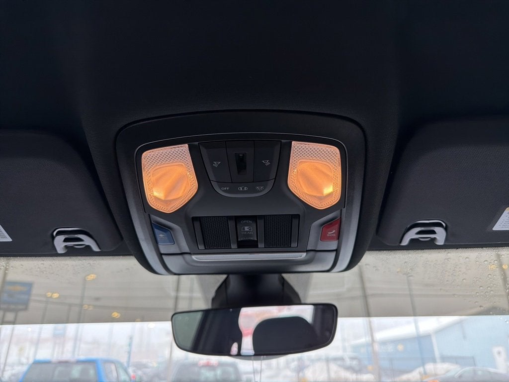 2022 RAM 2500 Tradesman Crew Cab 4x4 6'4" Box