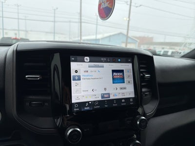 2022 RAM 2500 Tradesman Crew Cab 4x4 6'4" Box