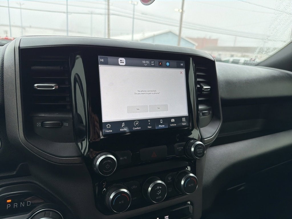 2022 RAM 2500 Tradesman Crew Cab 4x4 6'4" Box