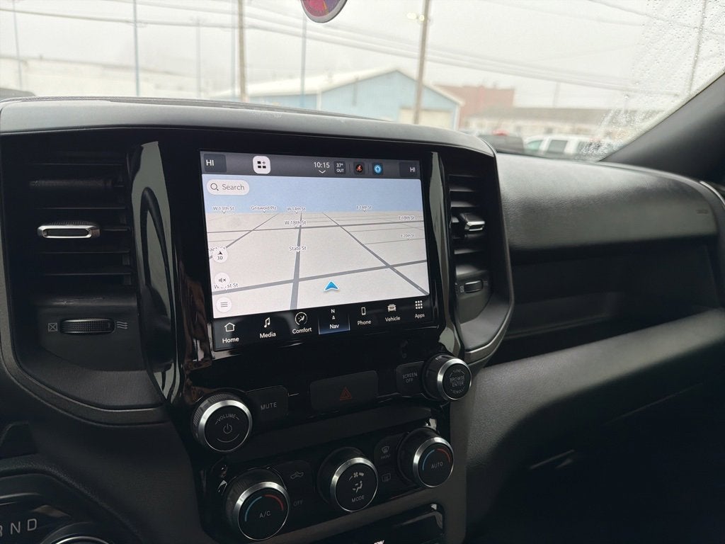 2022 RAM 2500 Tradesman Crew Cab 4x4 6'4" Box