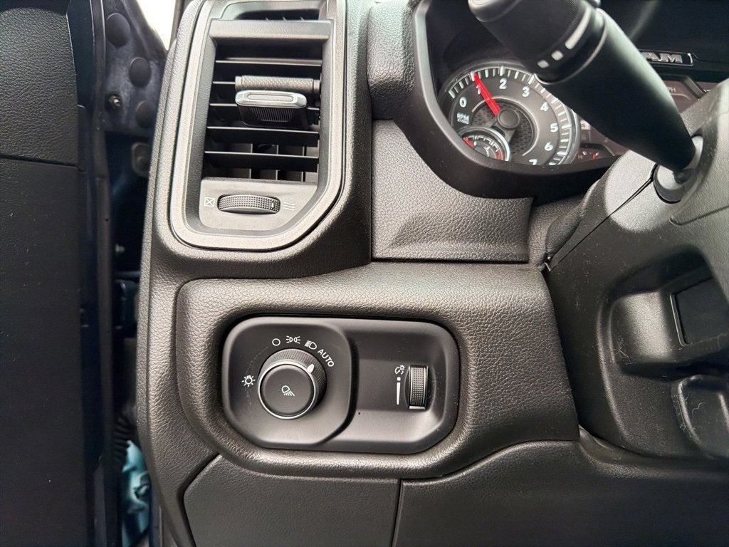 2022 RAM 2500 Tradesman Crew Cab 4x4 6'4" Box