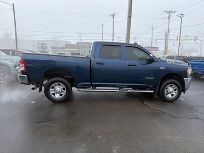 2022 RAM 2500 Tradesman Crew Cab 4x4 6'4" Box