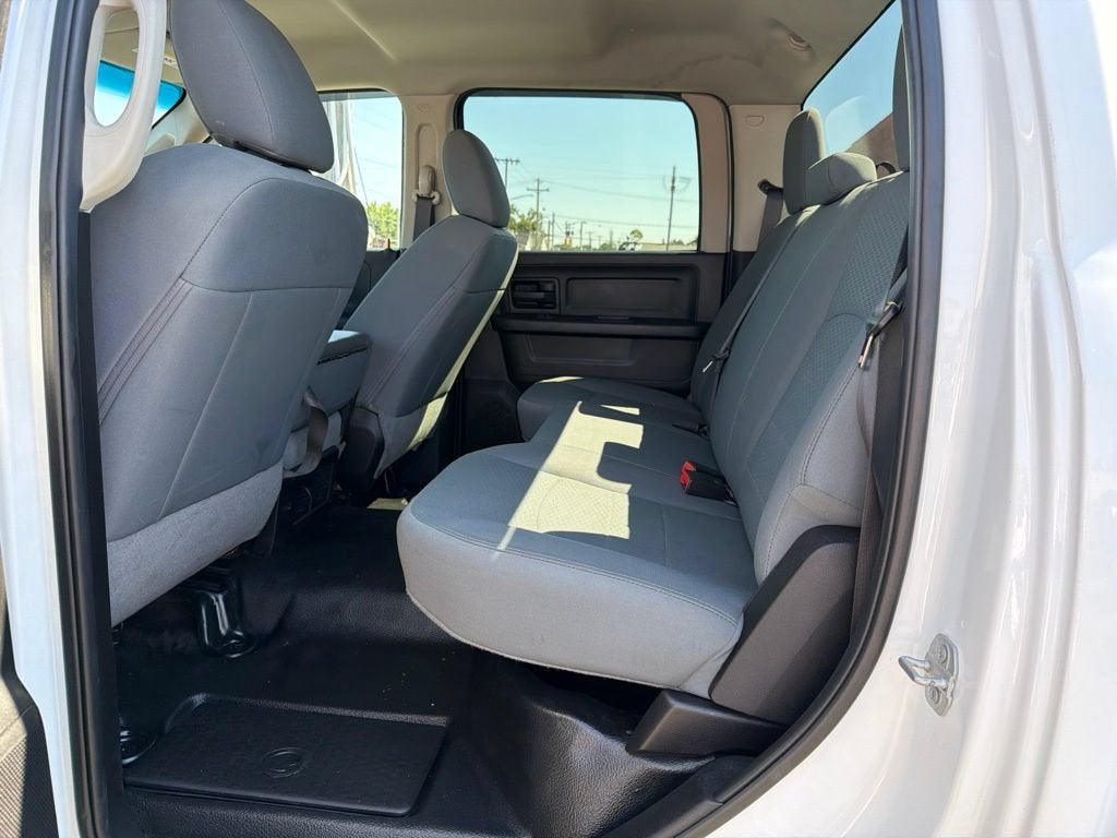 2018 RAM 2500 Tradesman Crew Cab 4x4 6'4" Box