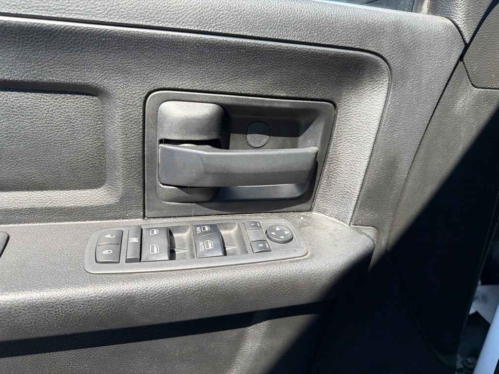2018 RAM 2500 Tradesman Crew Cab 4x4 6'4" Box