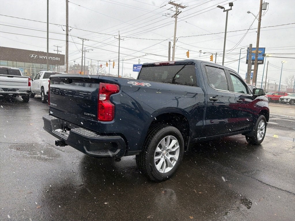 2023 Chevrolet Silverado 1500 Custom