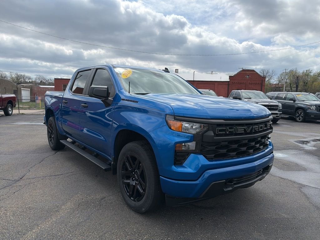 2023 Chevrolet Silverado 1500 Custom