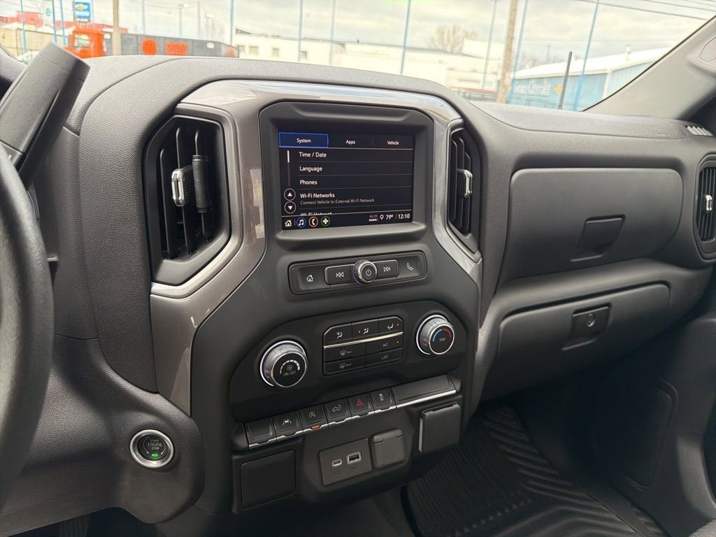 2023 Chevrolet Silverado 1500 Custom