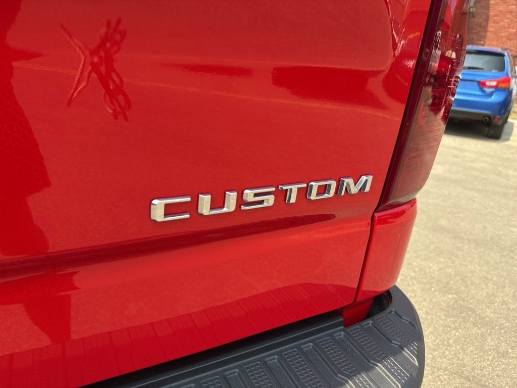 2022 Chevrolet Silverado 1500 Custom