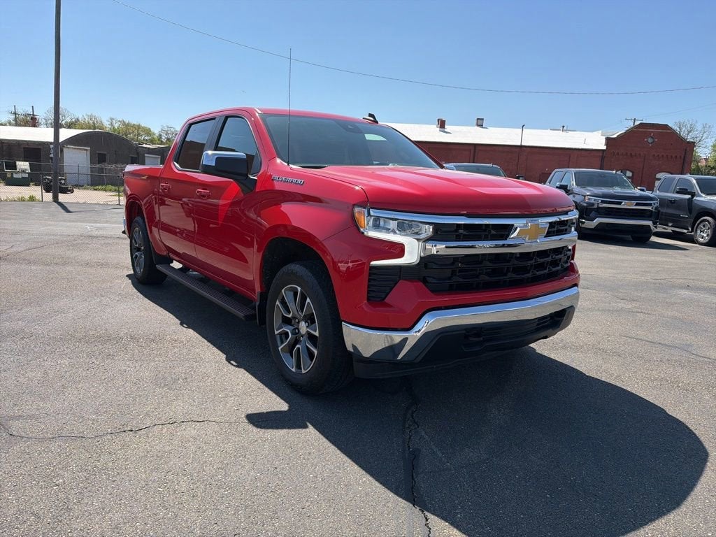 2023 Chevrolet Silverado 1500 LT (2FL)