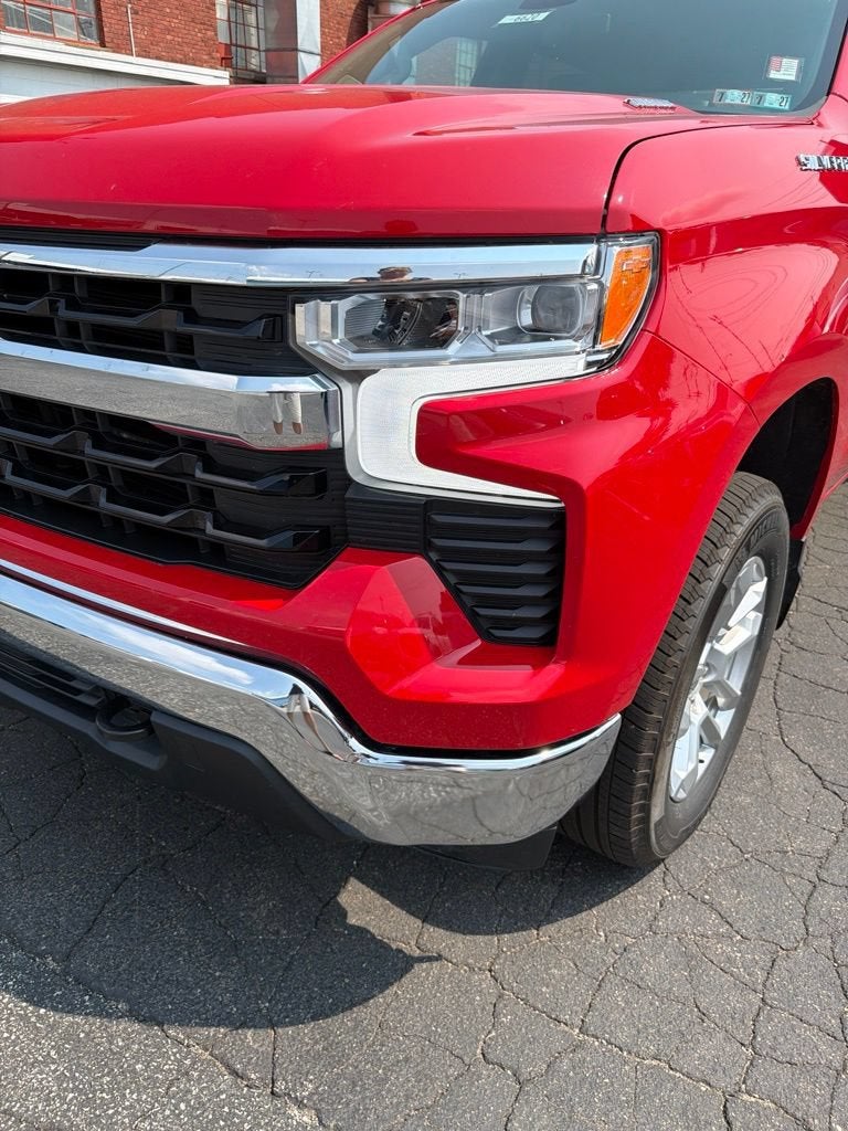 2025 Chevrolet Silverado 1500 LT (2FL)