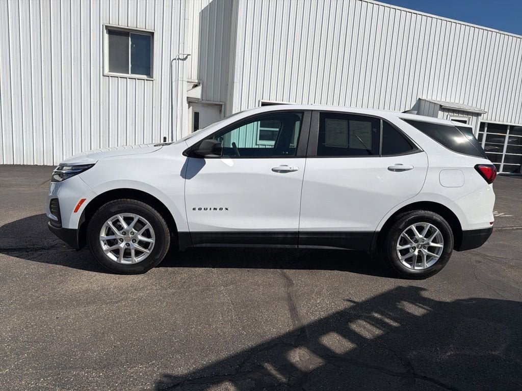 2023 Chevrolet Equinox LS