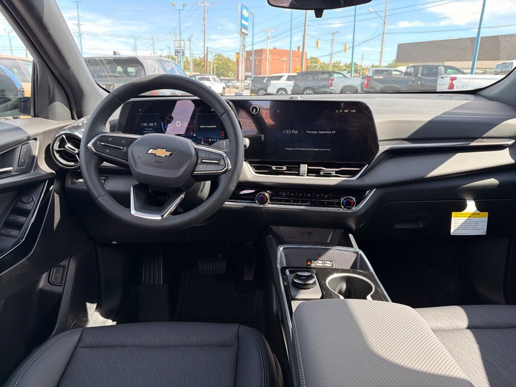 2027 Chevrolet Equinox LT - Photo 19