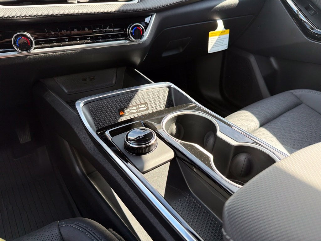 2027 Chevrolet Equinox LT - Photo 28