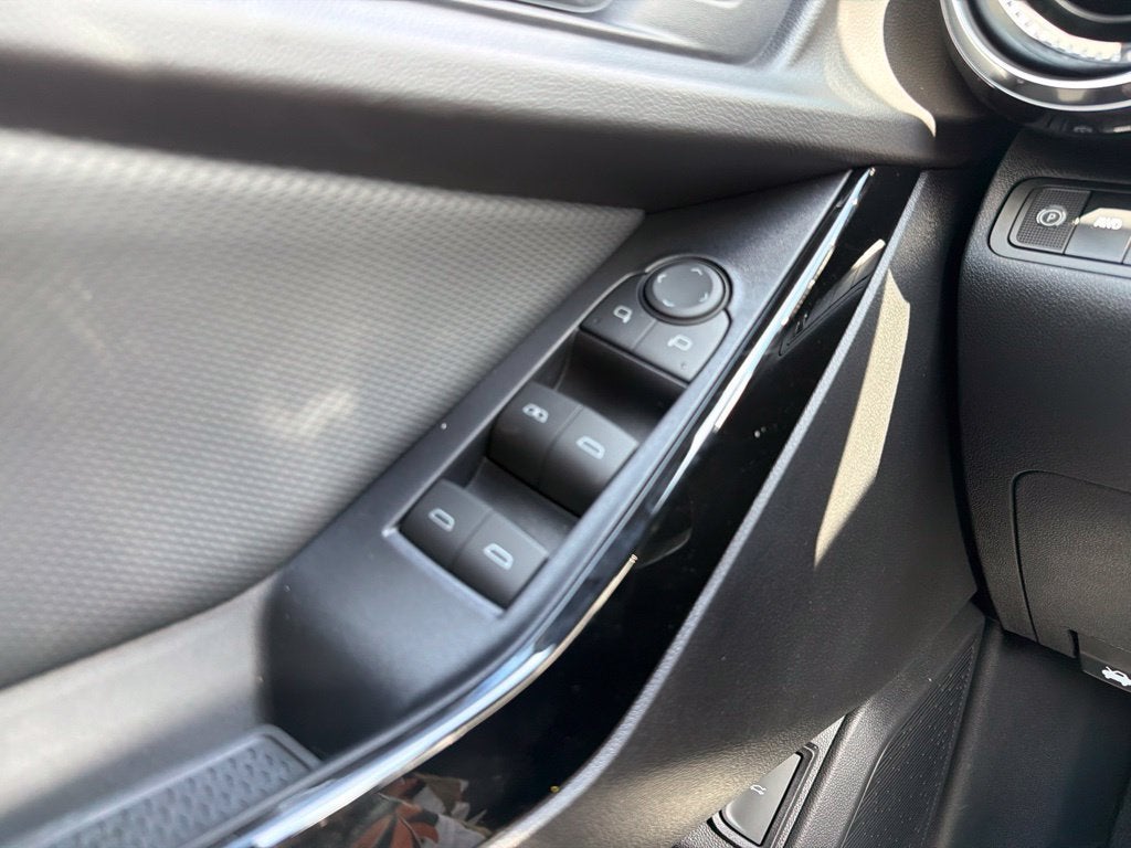 2027 Chevrolet Equinox LT - Photo 30