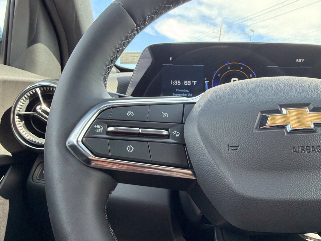 2027 Chevrolet Equinox LT - Photo 33