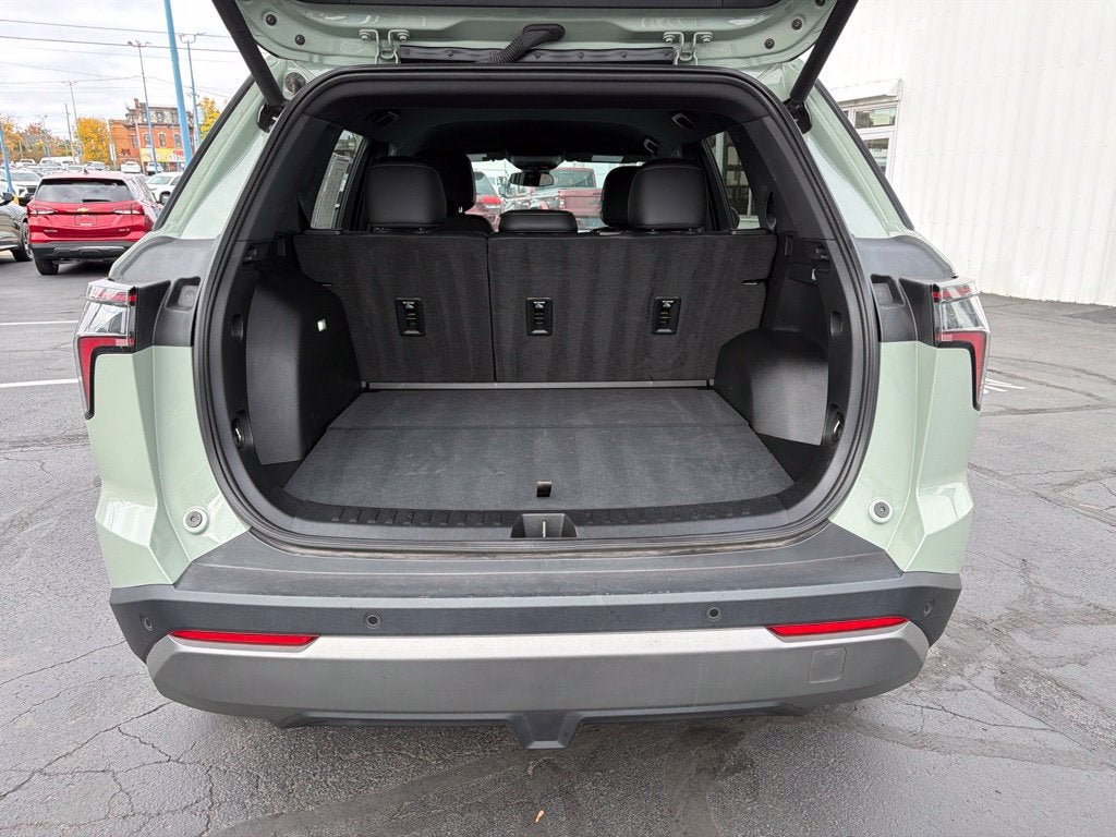2026 Chevrolet Equinox LT - Photo 12