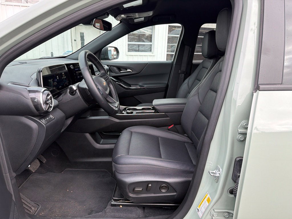 2026 Chevrolet Equinox LT - Photo 15
