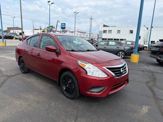 2019 Nissan Versa 1.6 S+