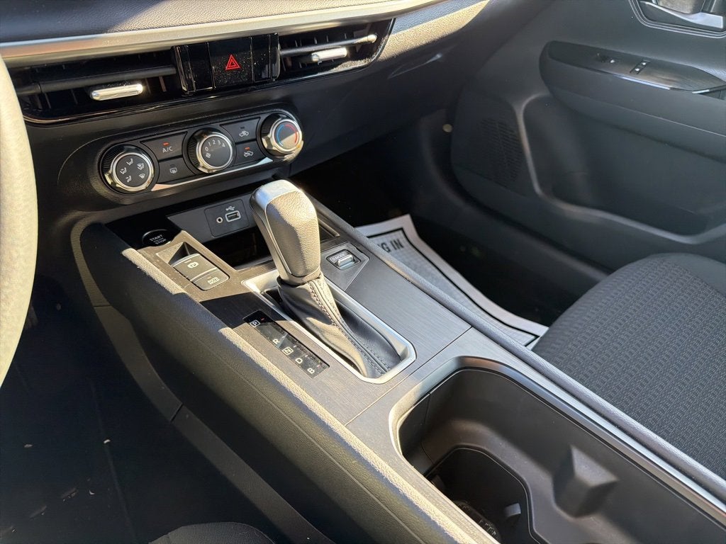 2025 Nissan Kicks S FWD