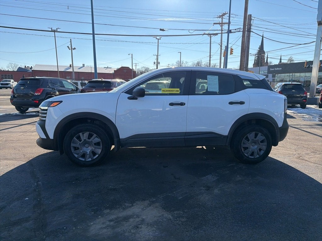 2025 Nissan Kicks S FWD