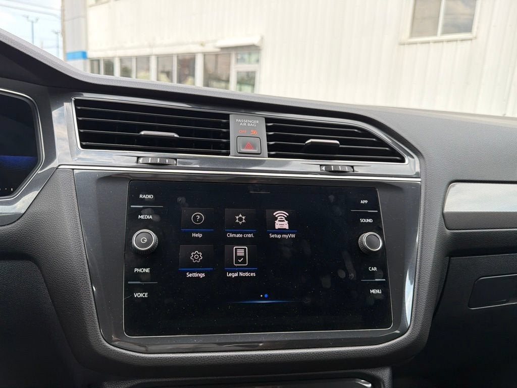 2023 Volkswagen Tiguan 2.0T SE R-Line Black
