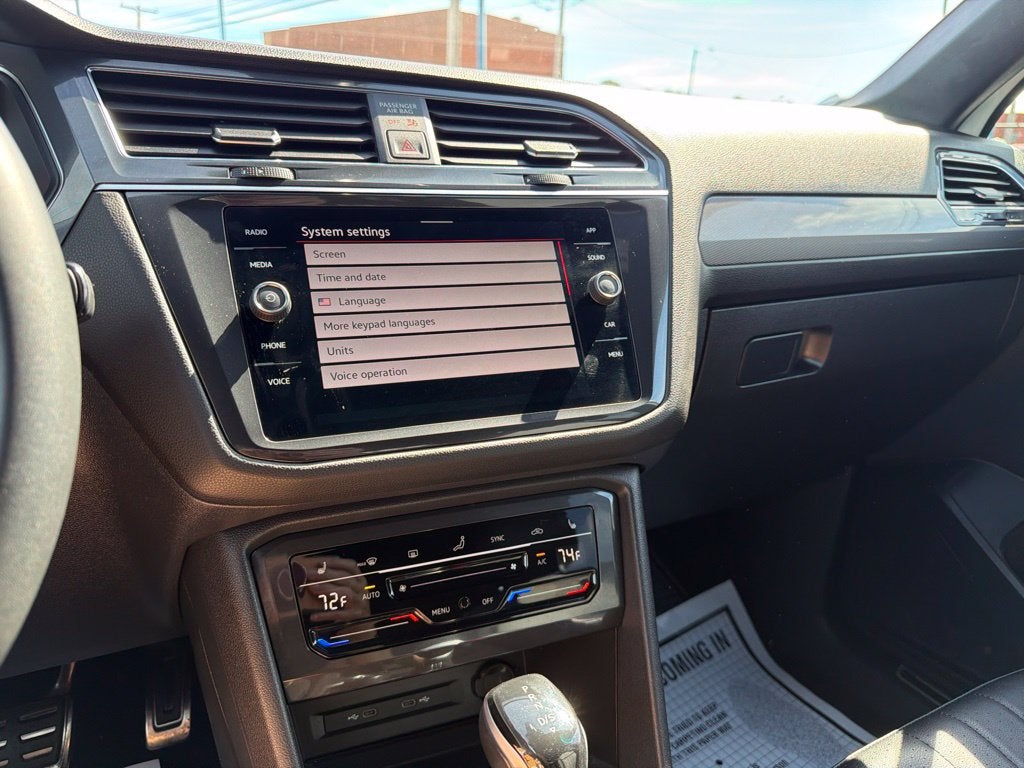 2023 Volkswagen Tiguan 2.0T SE R-Line Black