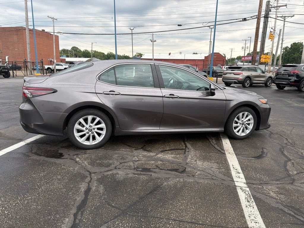 2022 Toyota Camry LE AWD
