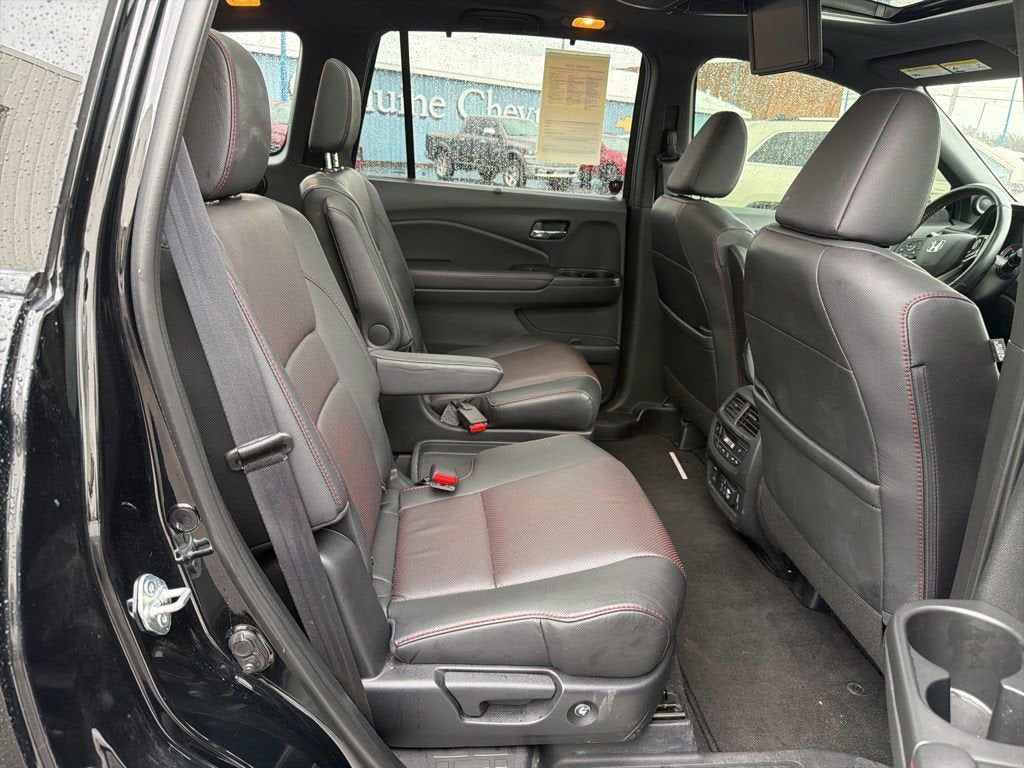 2021 Honda Pilot AWD Black Edition