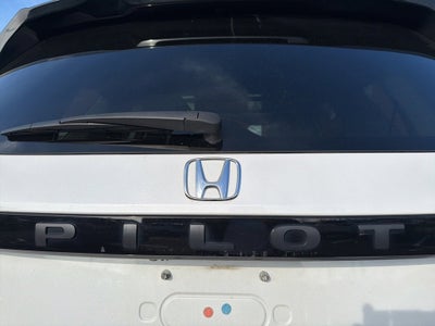 2023 Honda Pilot AWD Elite