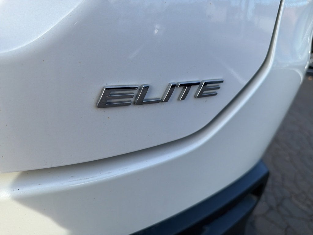 2023 Honda Pilot AWD Elite
