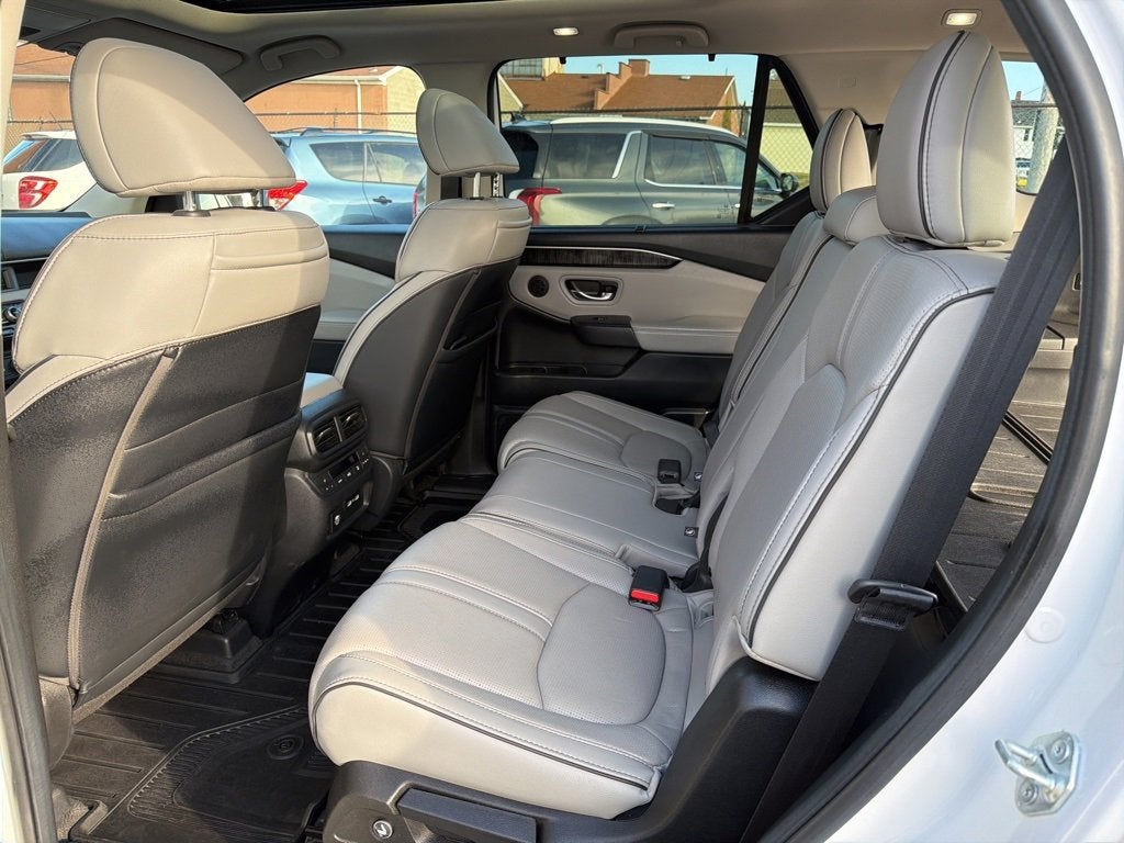 2023 Honda Pilot AWD Elite