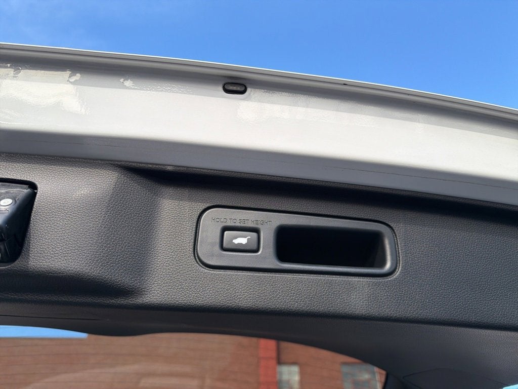 2023 Honda Pilot AWD Elite