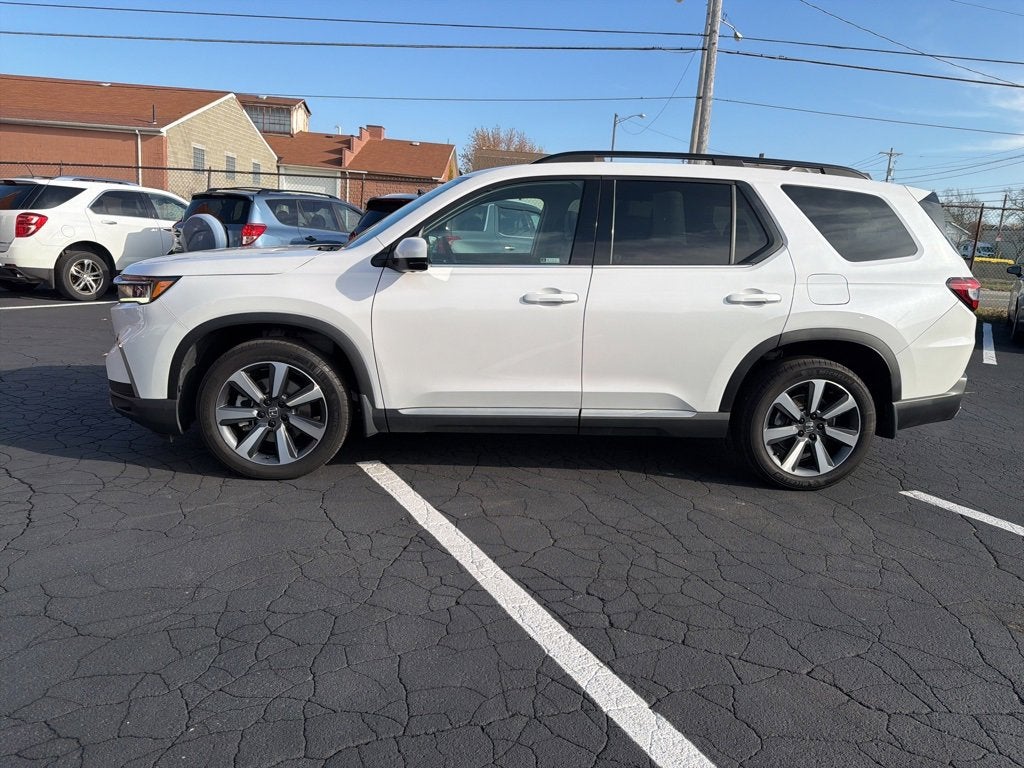 2023 Honda Pilot AWD Elite