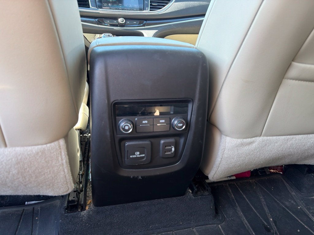 2019 Buick Enclave Essence