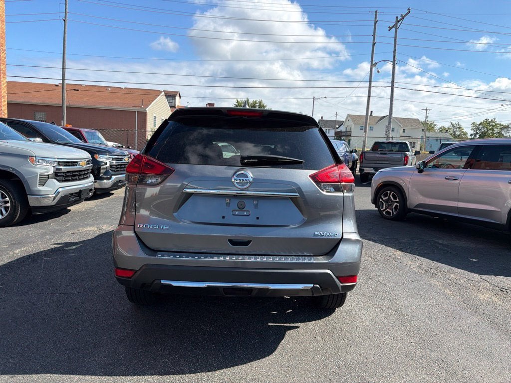 2018 Nissan Rogue SV