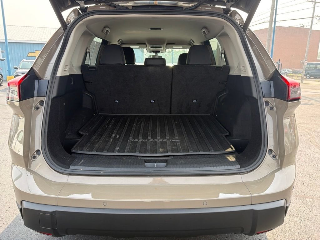 2025 Nissan Rogue Rock Creek