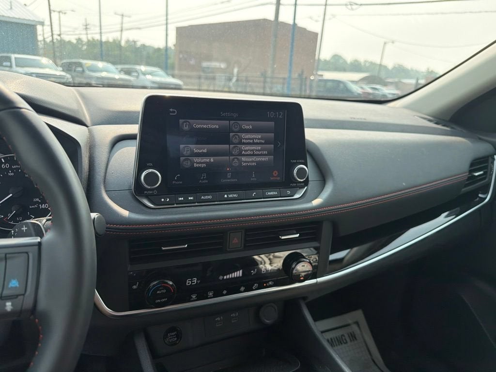 2025 Nissan Rogue Rock Creek