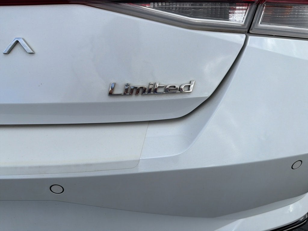 2022 Hyundai Elantra Limited