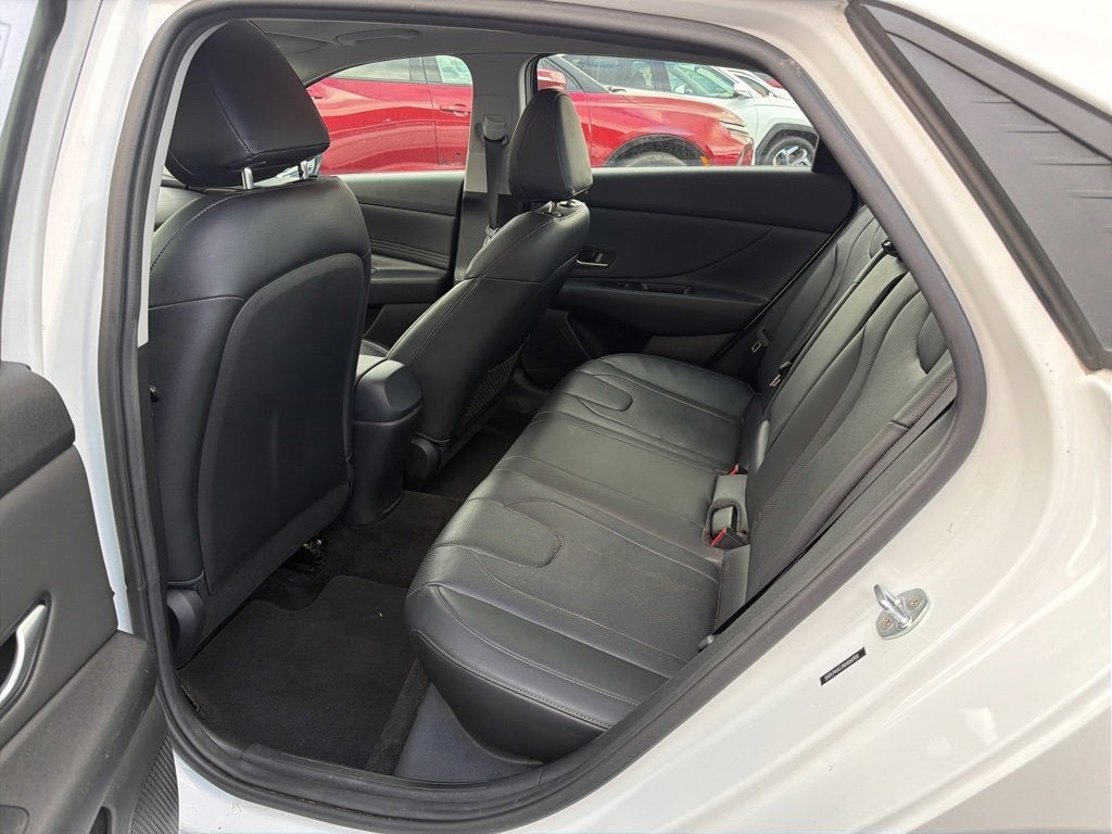 2022 Hyundai Elantra Limited