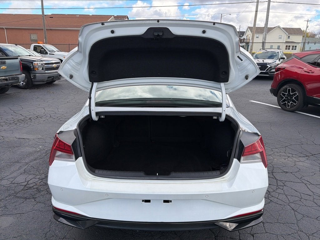 2022 Hyundai Elantra Limited