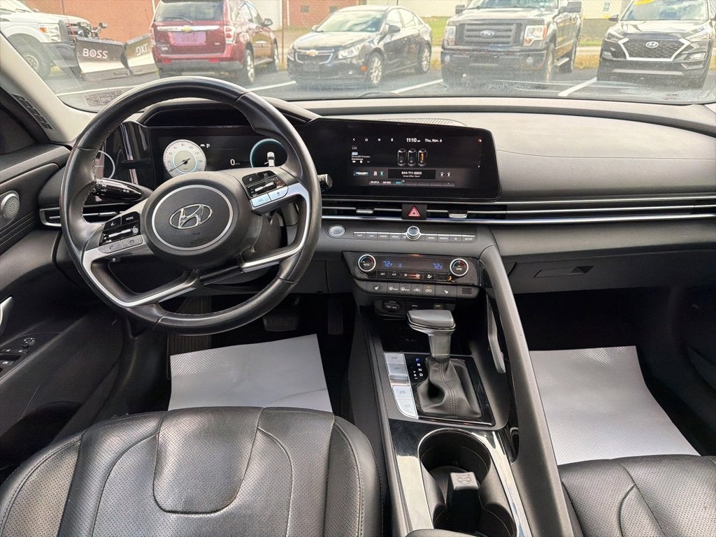 2022 Hyundai Elantra Limited