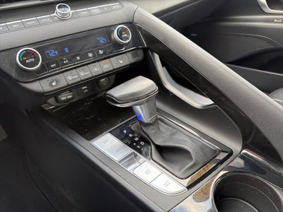 2022 Hyundai Elantra Limited