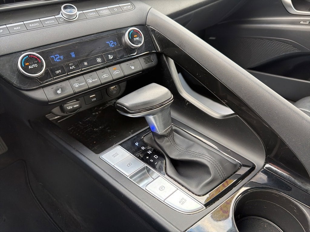 2022 Hyundai Elantra Limited