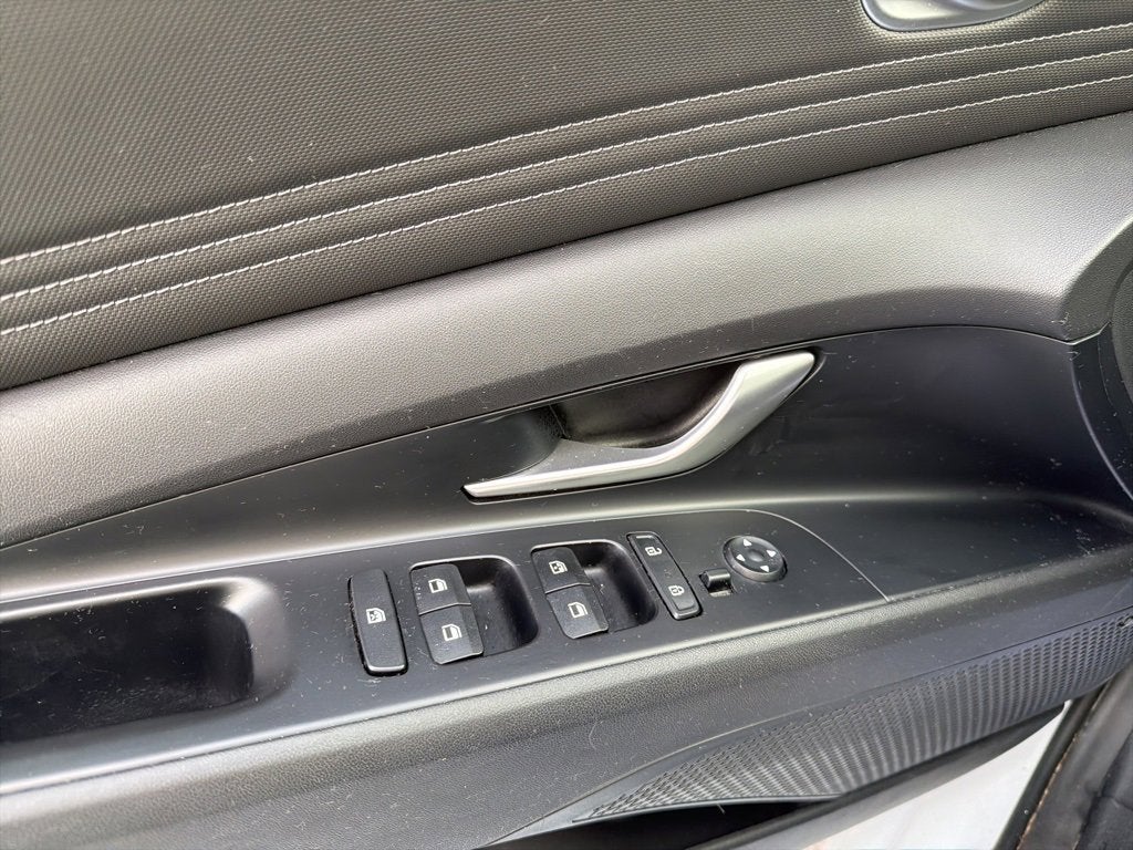 2022 Hyundai Elantra Limited